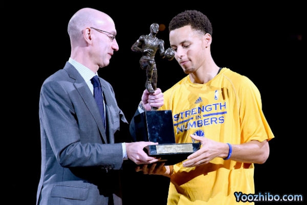 2014-15赛季NBA常规赛MVP：库里当选