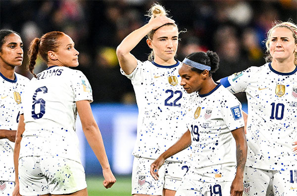 同工同酬！美国女足奖金暴涨，比夺冠高出数倍，分配引发争议